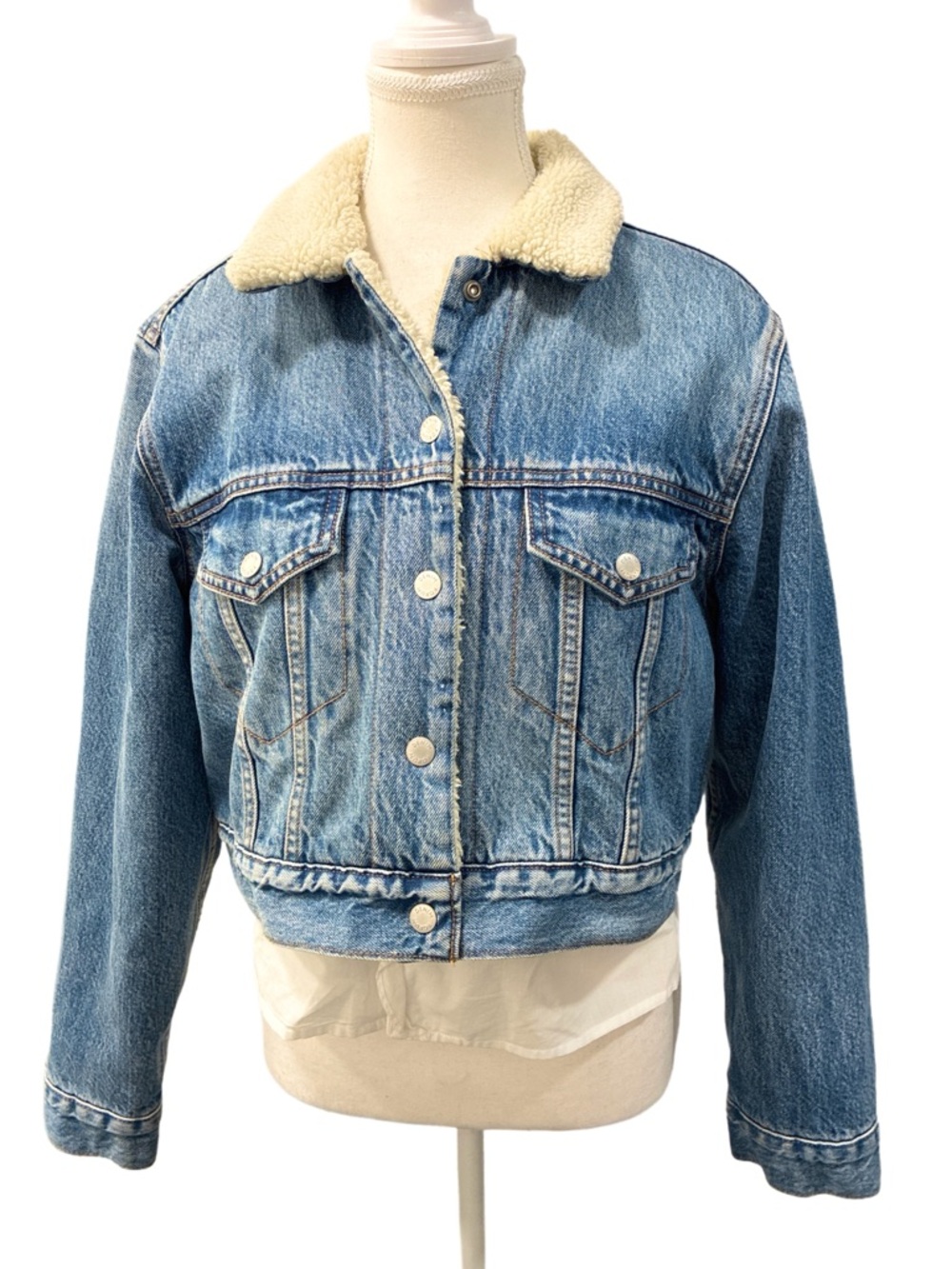 Denim Forum Cropped Sherpa Denim Jacket Light Blue Wash Size S - Picture 3 of 7
